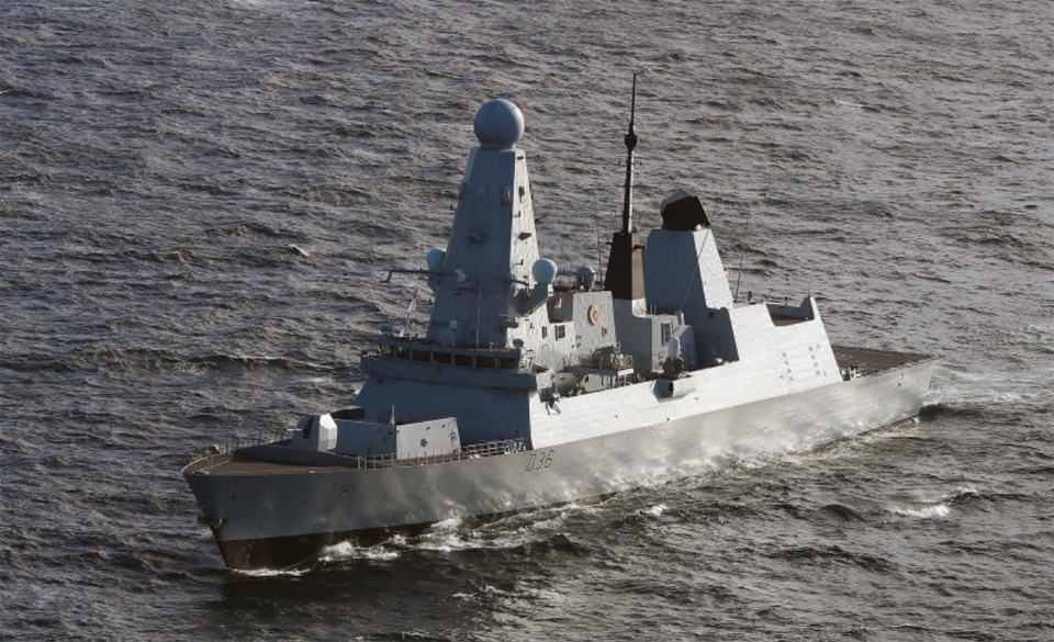 HMS Defender военно-морского флота Великобритании